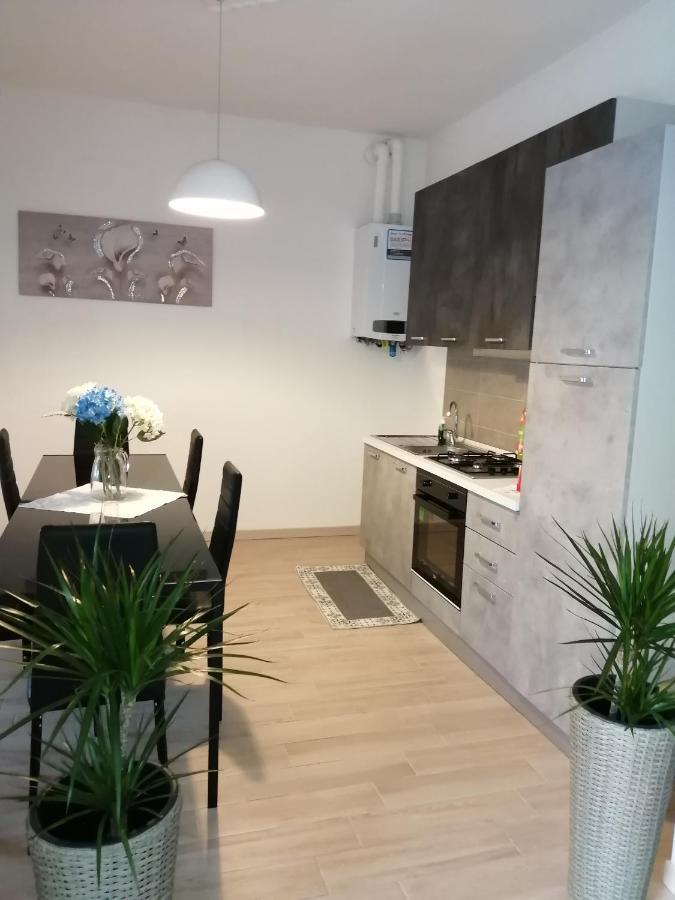 Due Magnolie Otel Monzambano Dış mekan fotoğraf